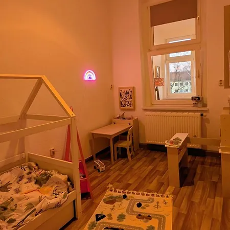 Grosszuegiges Familien-apartment Im Herzen Luebbens 吕本
